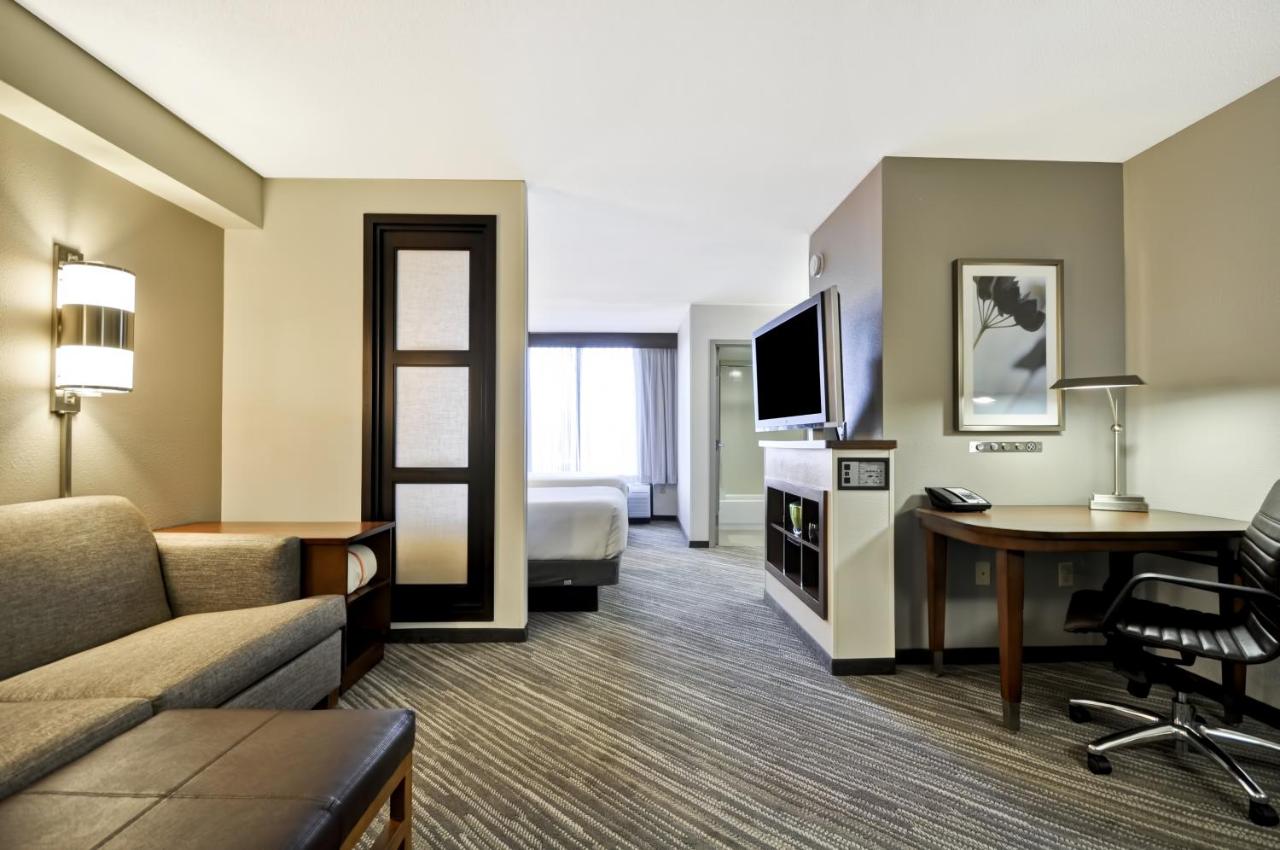 Double Room with Two Double Beds and Sofa bed - High Floor at Hyatt Place Minneapolis Airport-South