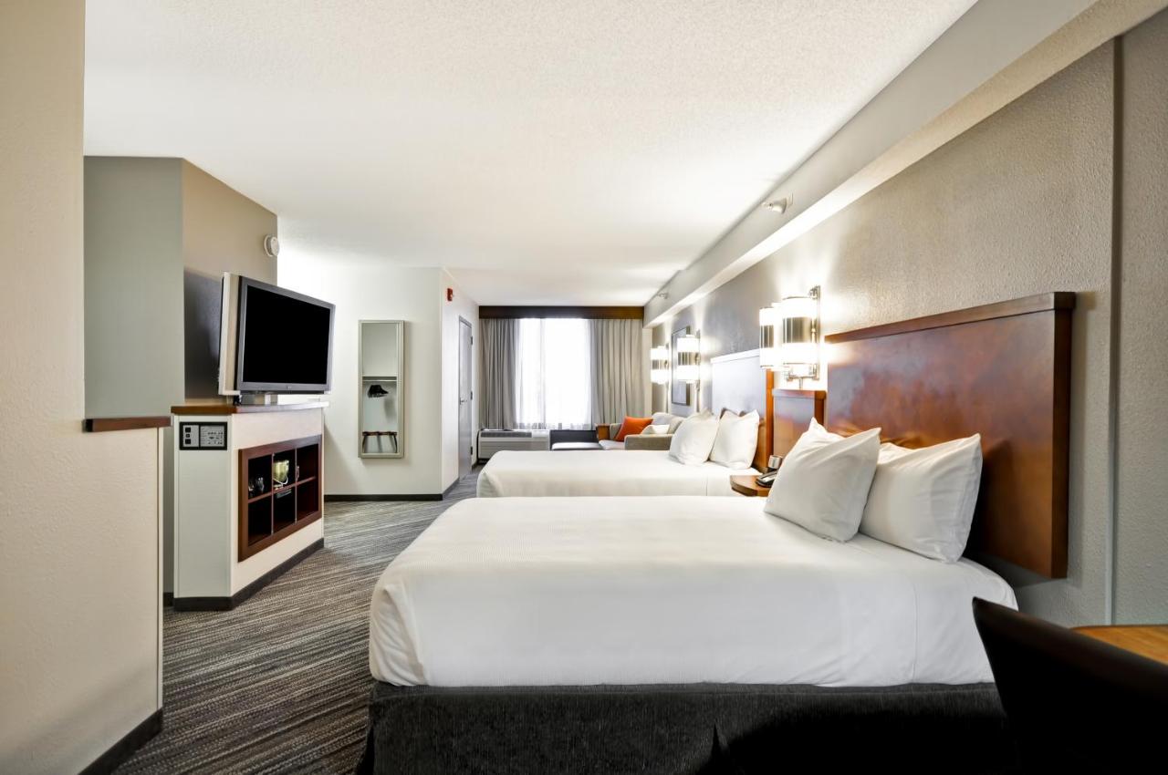Double Room with Two Double Beds and Bathtub - Disability Access at Hyatt Place Minneapolis Airport-South