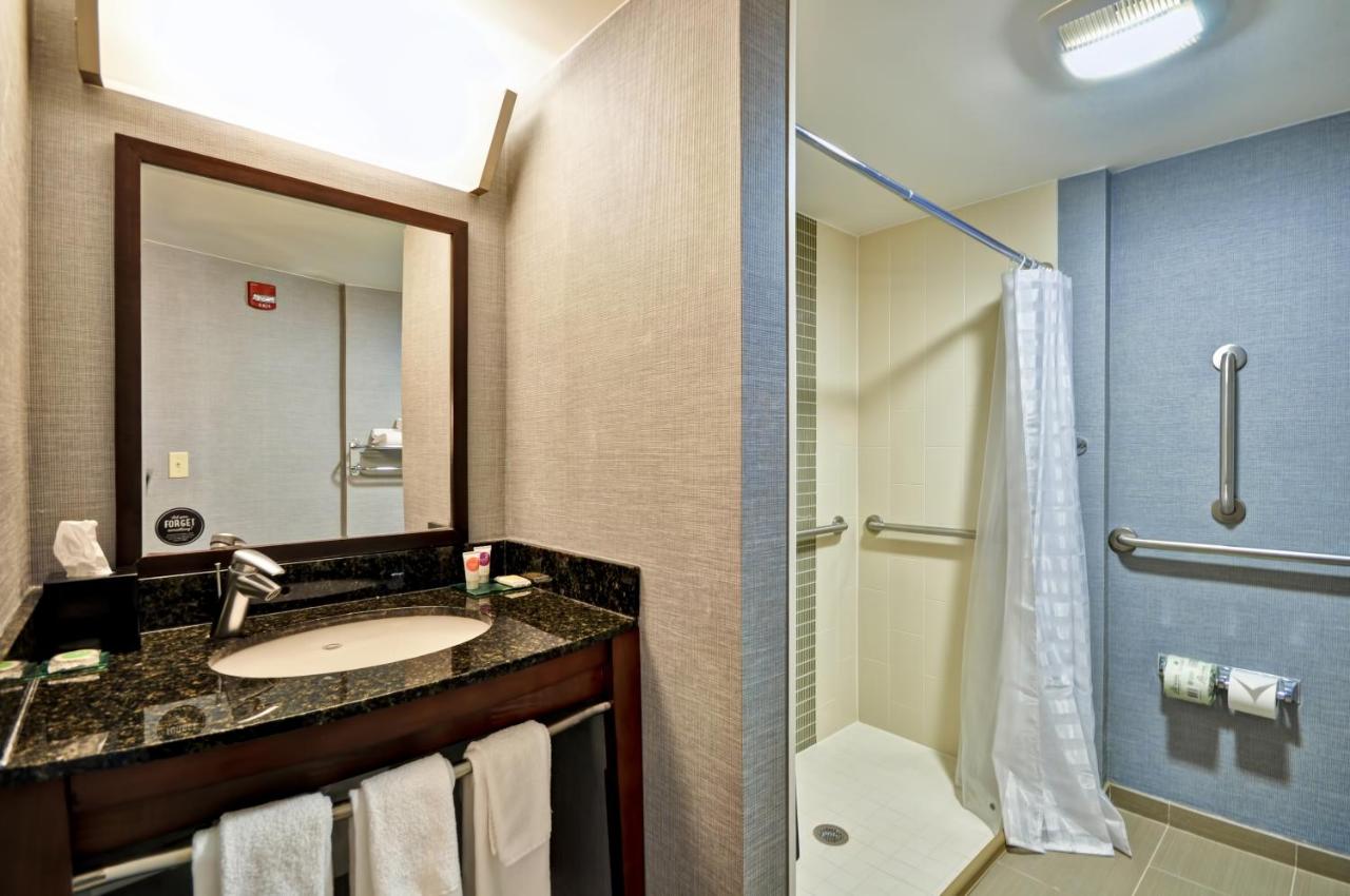 King Room with Bathtub - Accesible at Hyatt Place Minneapolis Airport-South