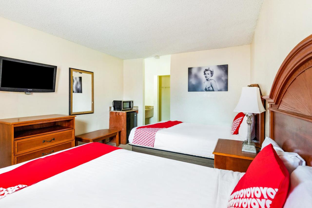 | OYO Hotel San Antonio Lackland near Seaworld