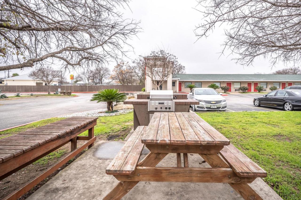  | OYO Hotel San Antonio near AT&T Center