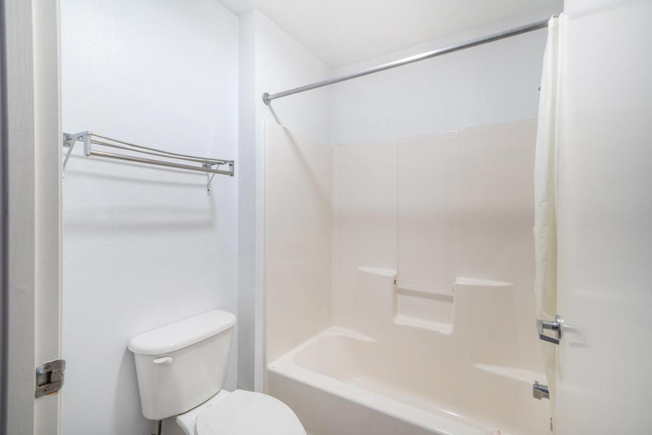 | OYO Hotel San Antonio near AT&T Center
