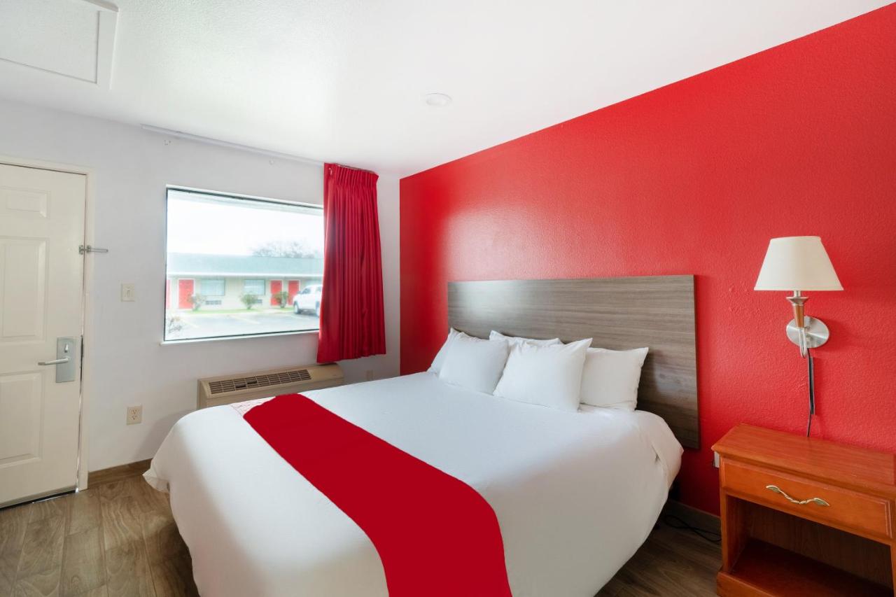 | OYO Hotel San Antonio near AT&T Center