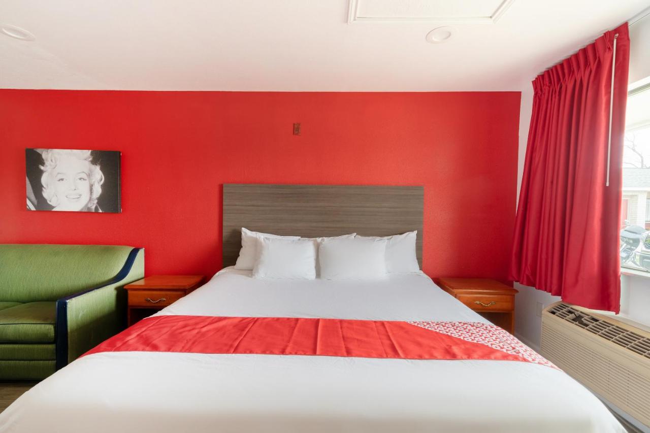 | OYO Hotel San Antonio near AT&T Center