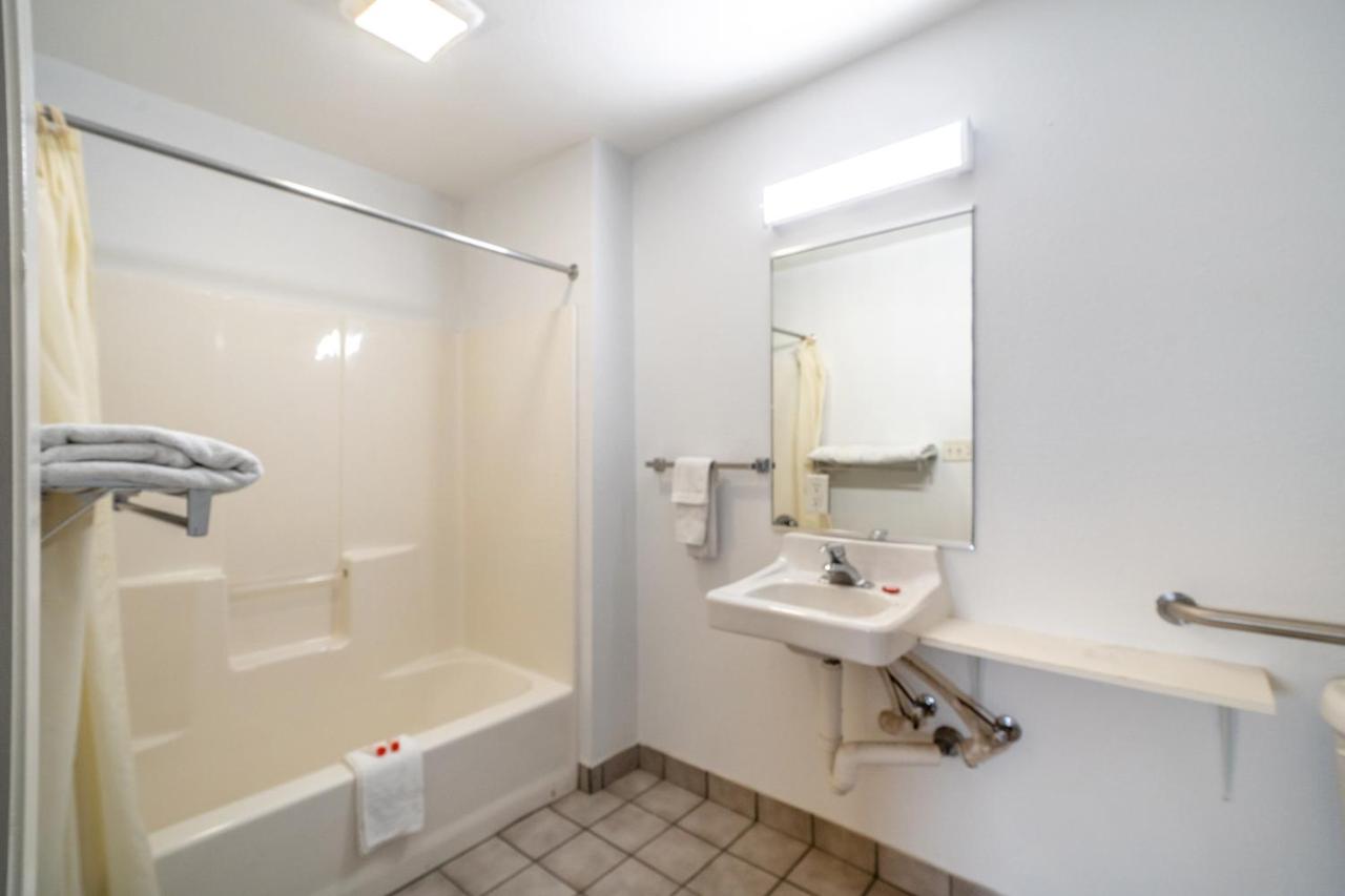 | OYO Hotel San Antonio near AT&T Center