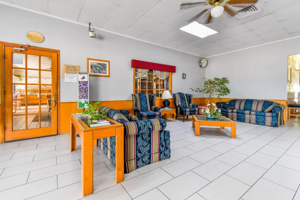 | OYO Hotel Tyler Lindale