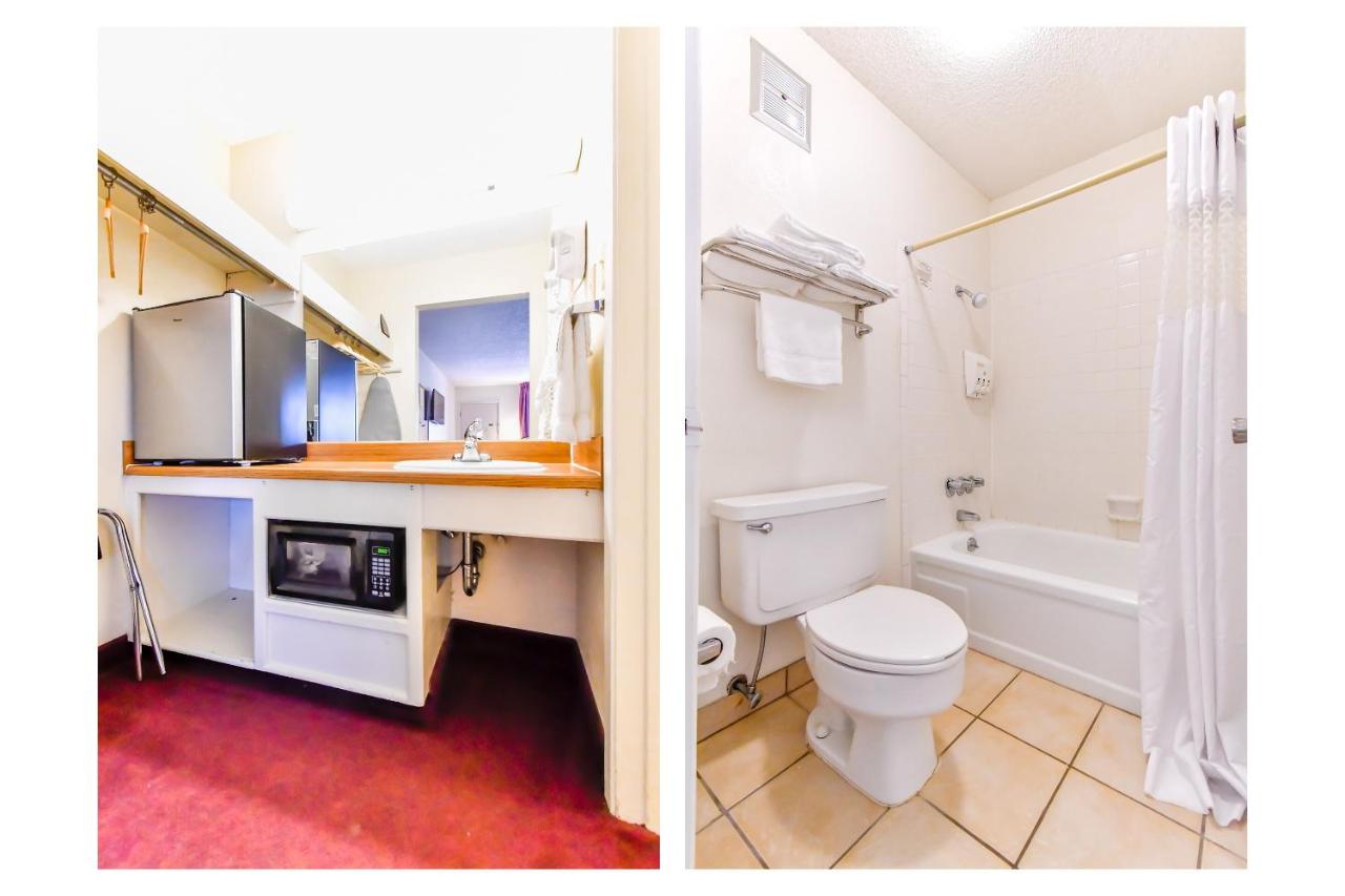| OYO Hotel Tyler Lindale