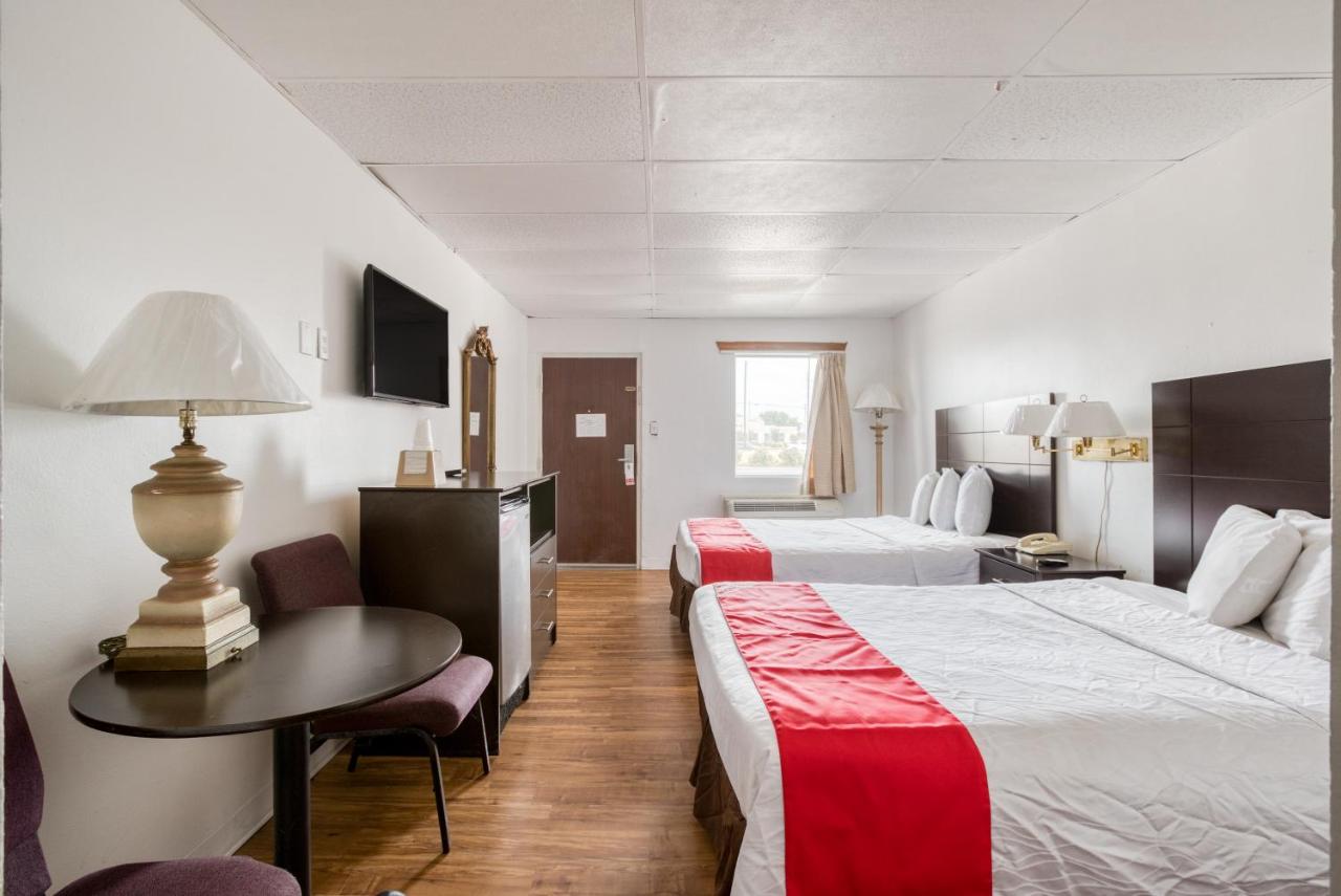  | OYO Hotel San Antonio Lackland Air Force Base West