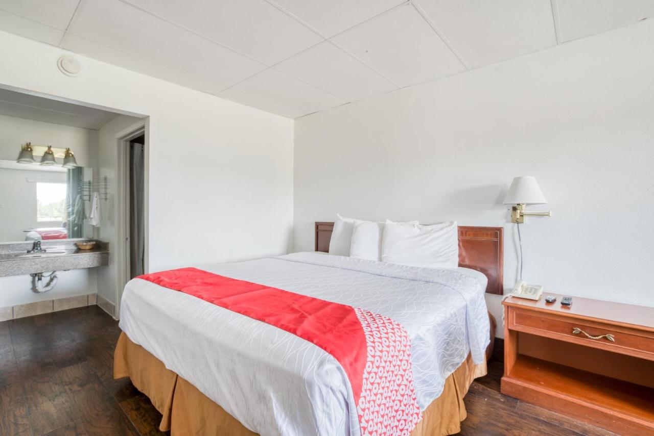  | OYO Hotel San Antonio Lackland Air Force Base West