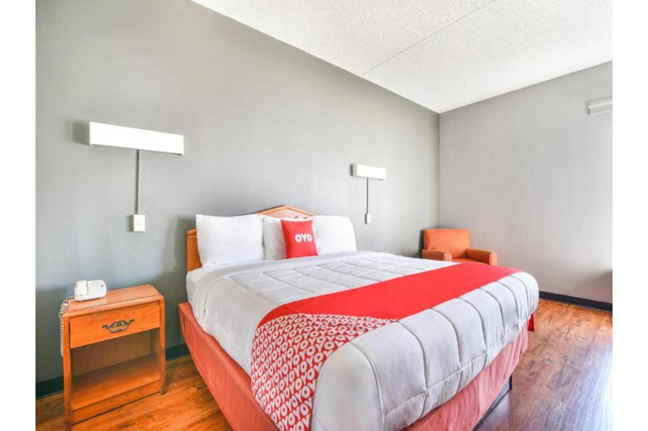 | OYO Townhouse Inn Jacksonville AR