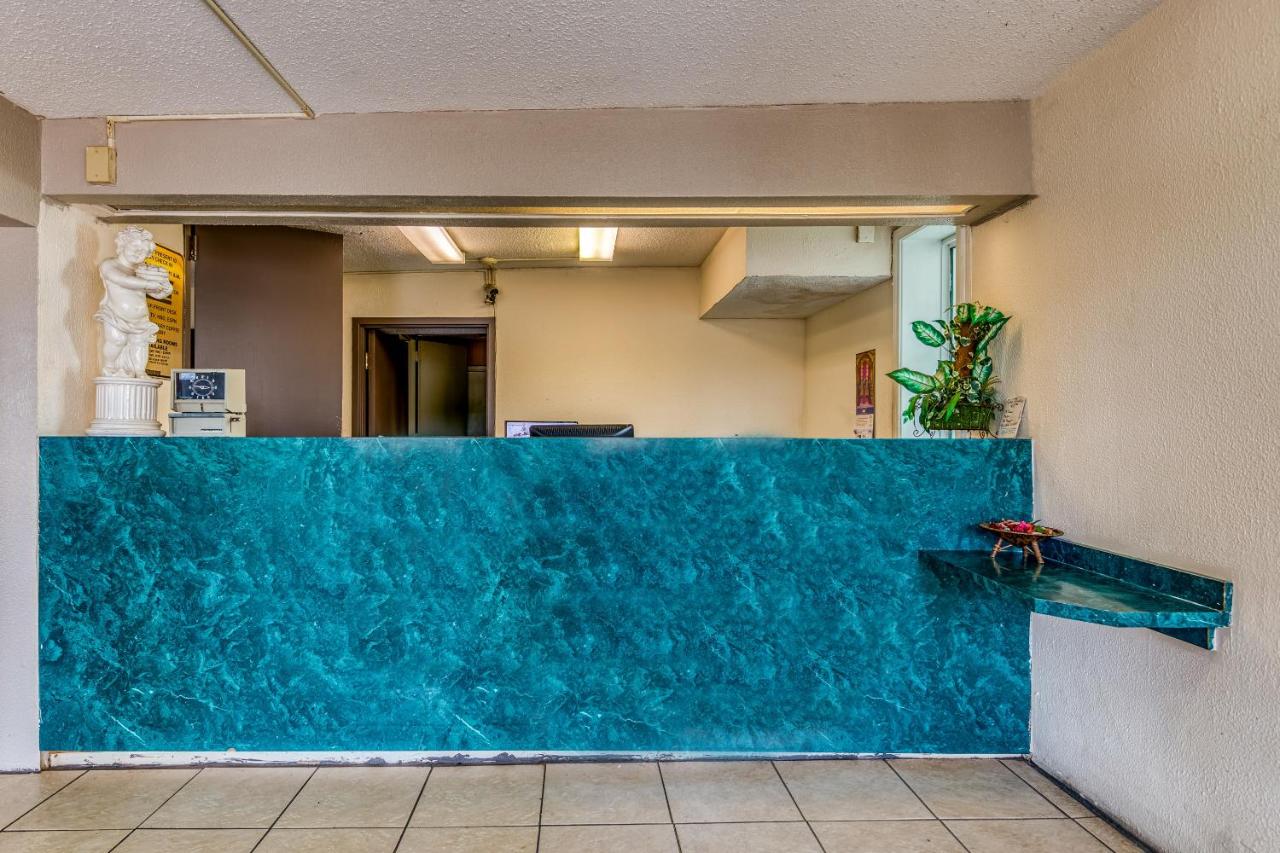 | OYO Hotel Jackson North I-55