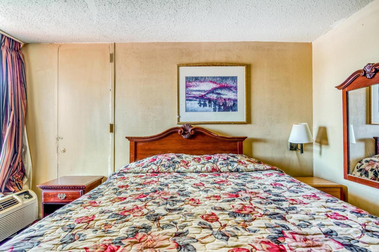 | OYO Hotel Jackson North I-55