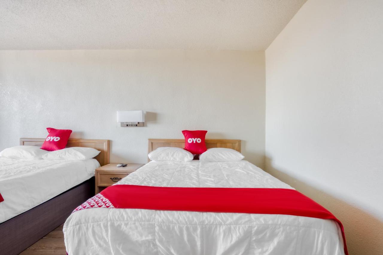 OYO Hotel Waco University Area/ I-35