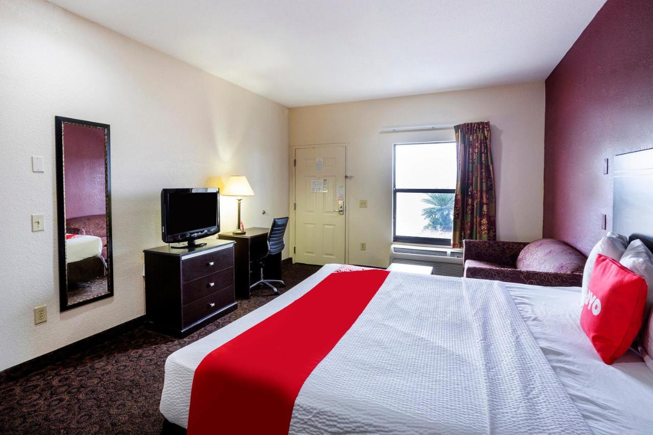 | OYO Hotel Port Allen LA