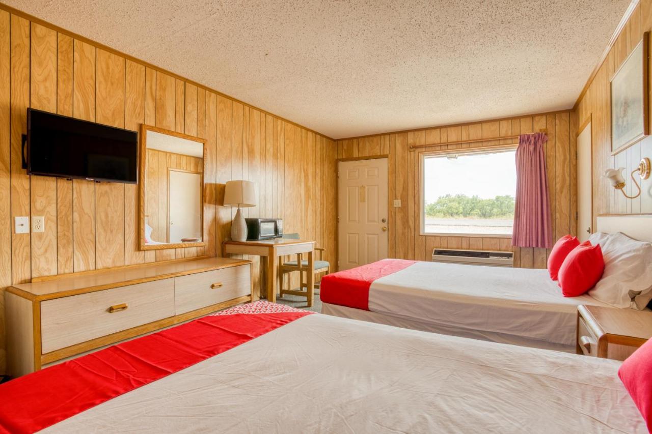 | OYO Hotel Breckenridge TX Hubbard Creek Lake