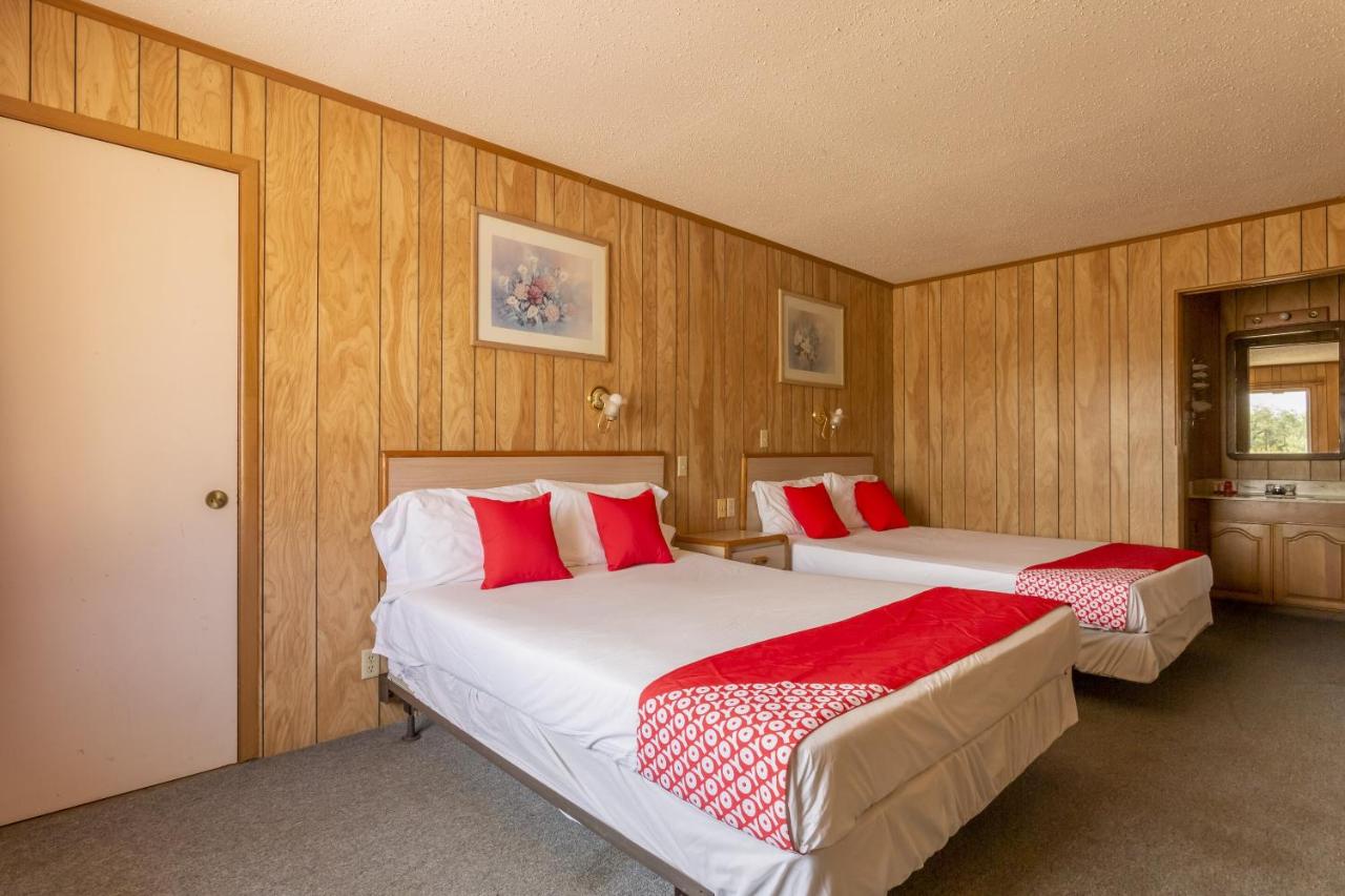 | OYO Hotel Breckenridge TX Hubbard Creek Lake