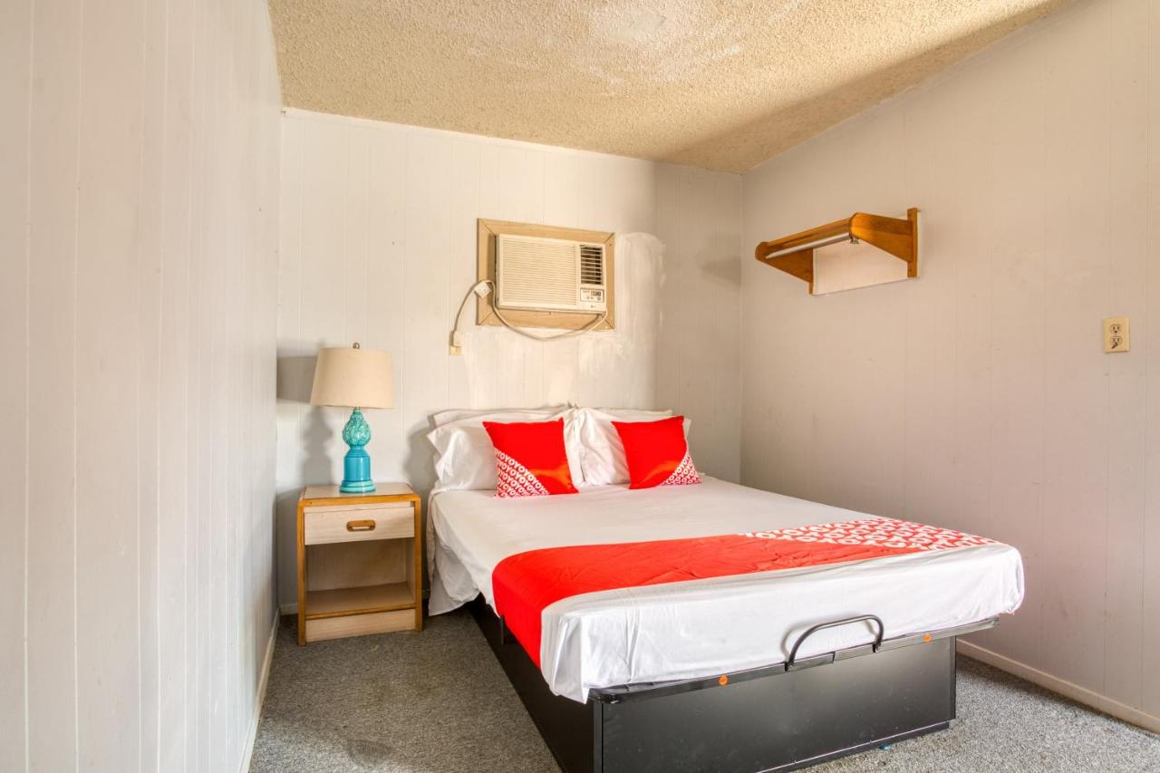 | OYO Hotel Breckenridge TX Hubbard Creek Lake