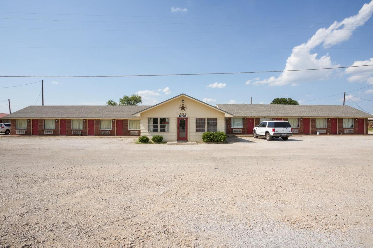 | OYO Hotel Breckenridge TX Hubbard Creek Lake