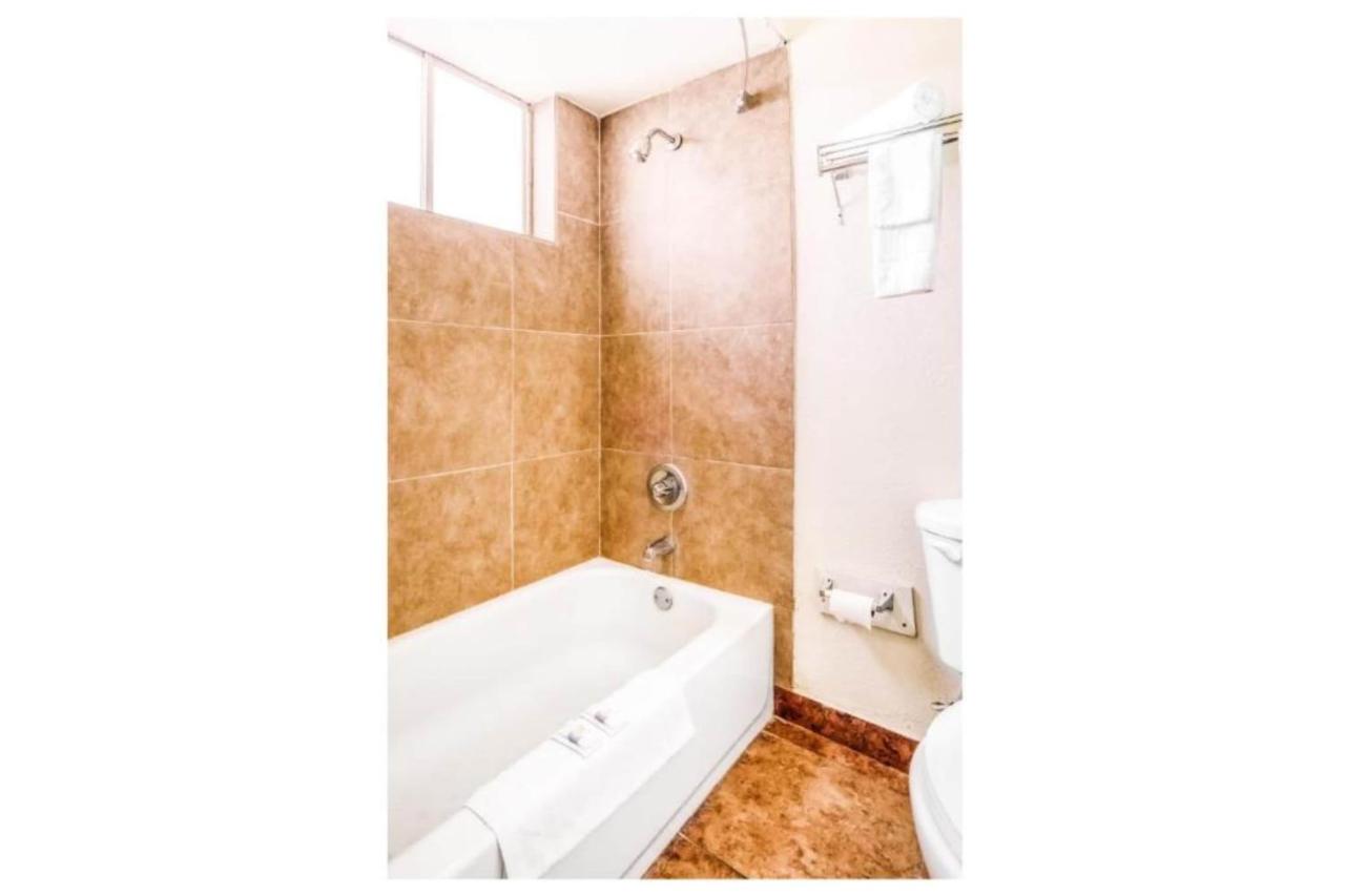  | OYO Hotel Alexandria LA- Hwy 165