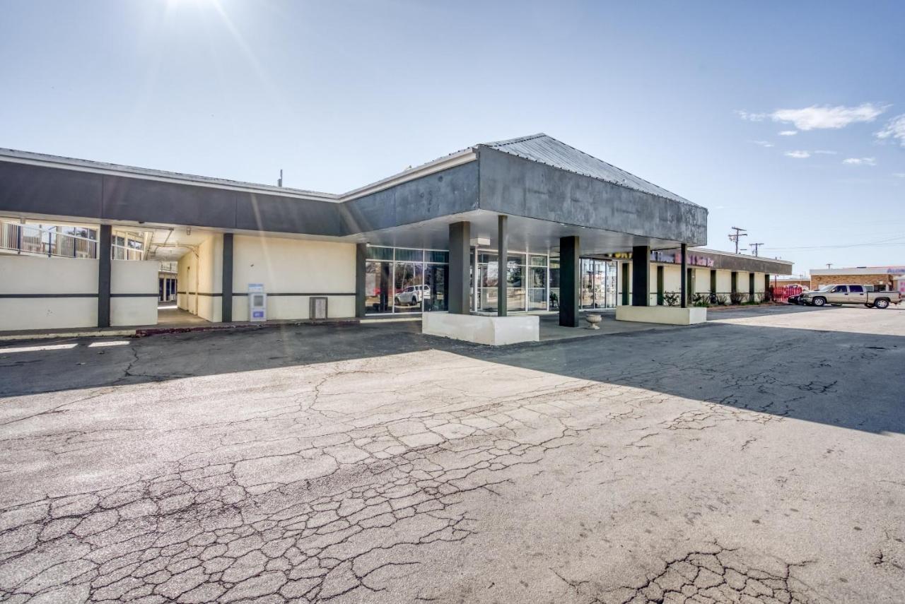 OYO Hotel Brownwood Hwy 67