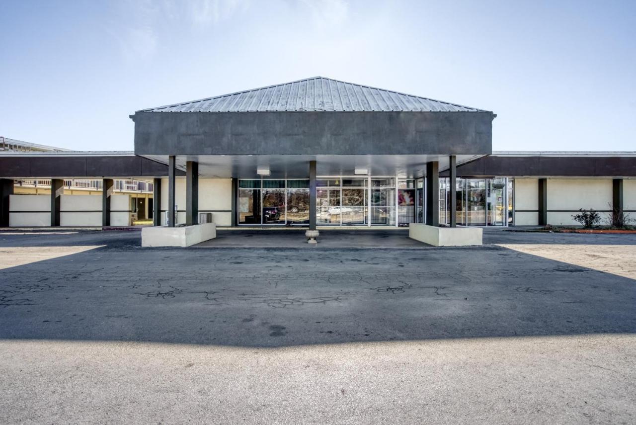 OYO Hotel Brownwood Hwy 67