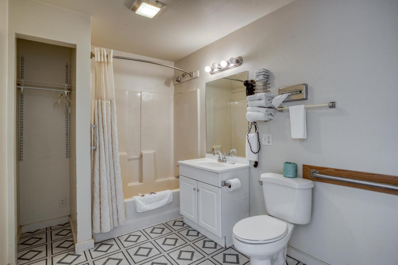 | OYO Hotel Heber Springs Lakeside