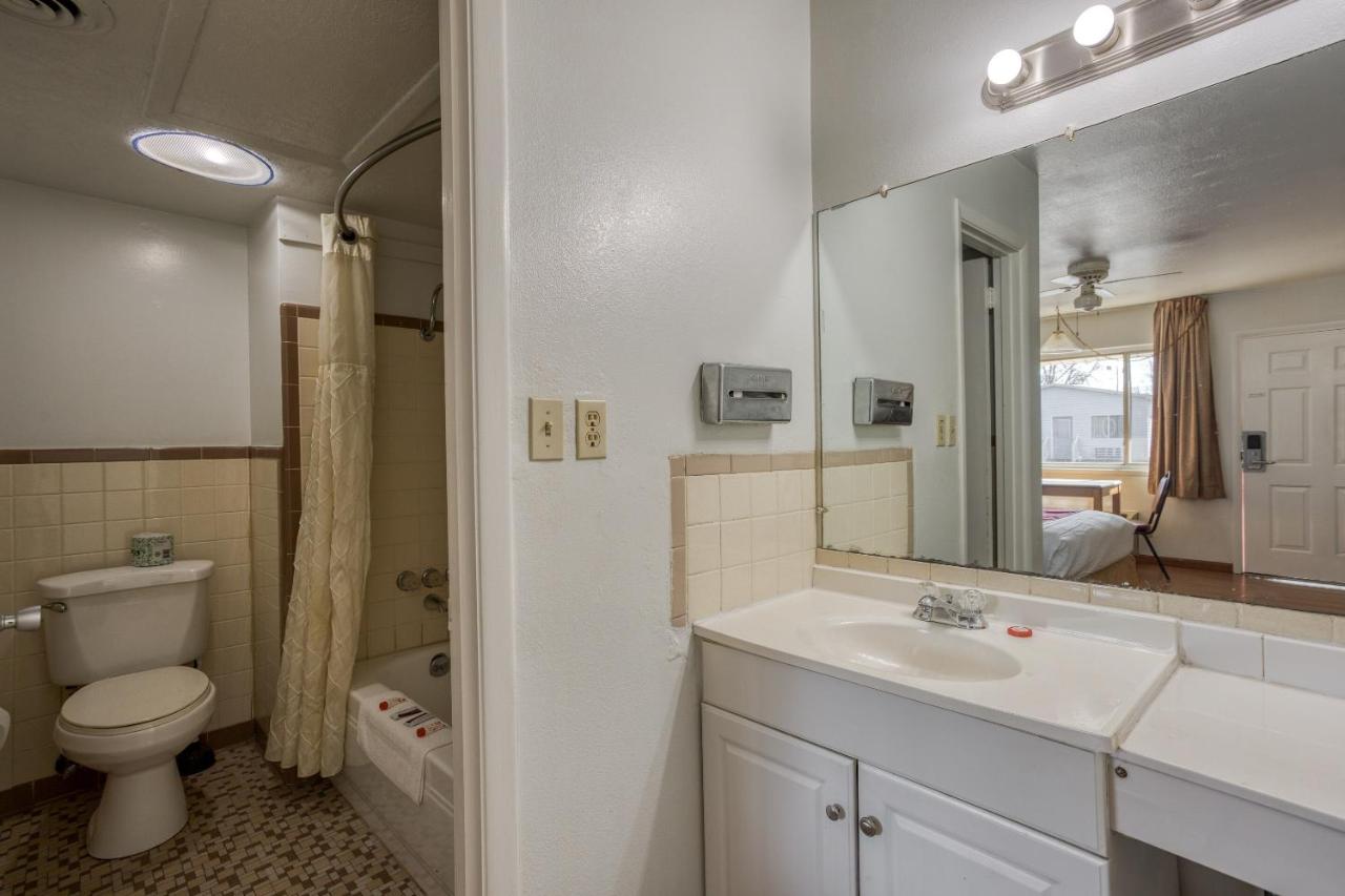 | OYO Hotel Heber Springs Lakeside