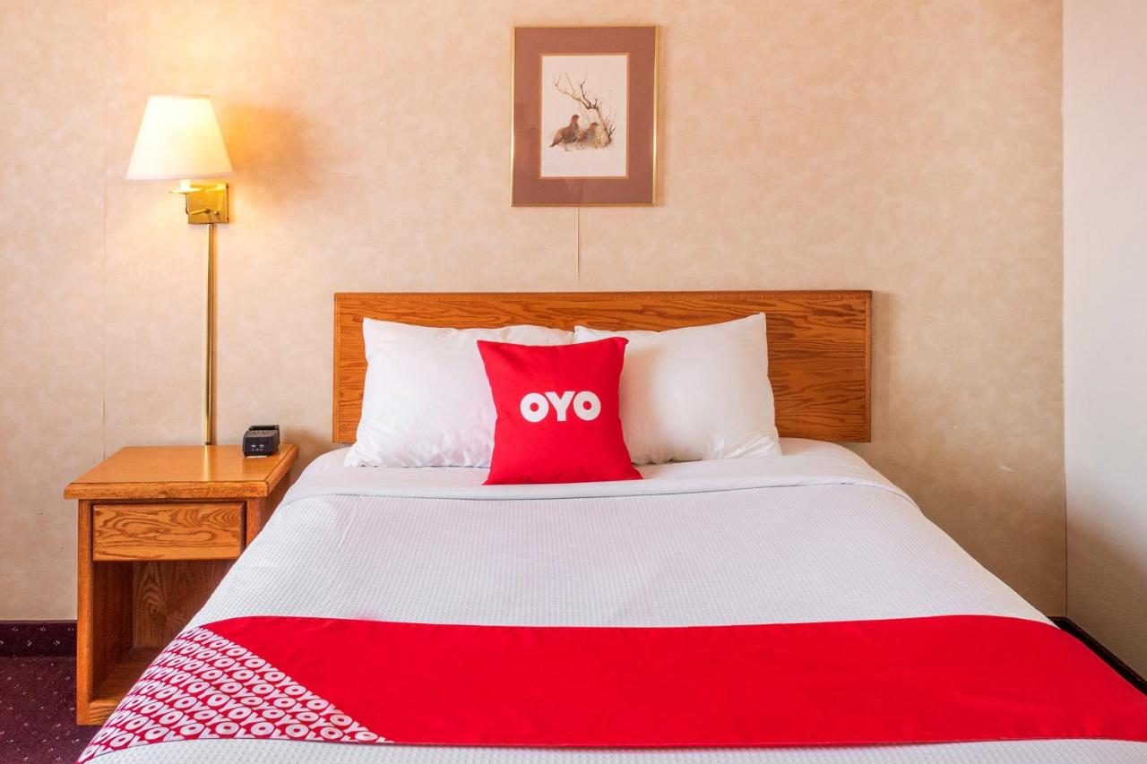 | OYO Hotel Shelby MT Hwy 2 & I-15