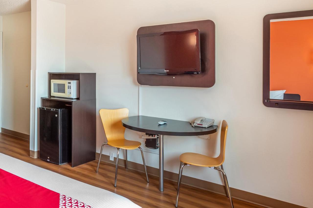 | OYO Hotel Shelby MT Hwy 2 & I-15