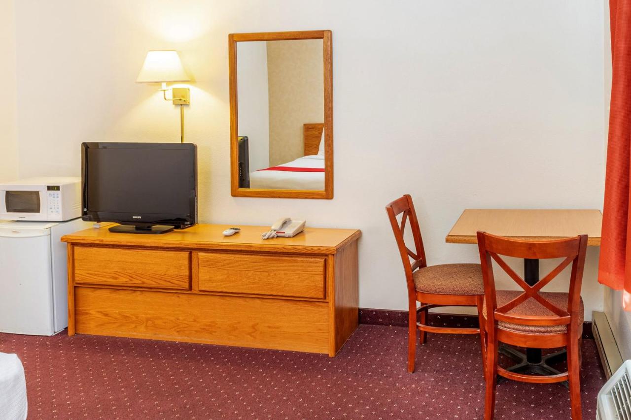 | OYO Hotel Shelby MT Hwy 2 & I-15