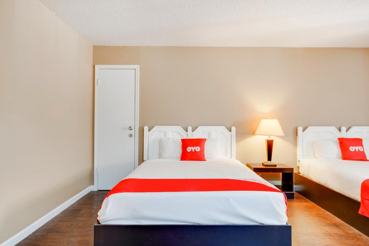 Queen Room with Two Queen Beds at OYO Hotel Elk City OK Route 66