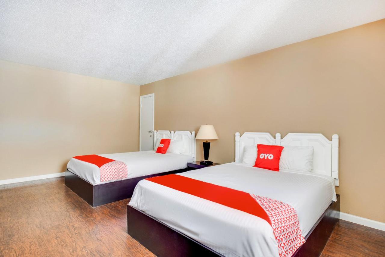 Queen Room with Two Queen Beds at OYO Hotel Elk City OK Route 66
