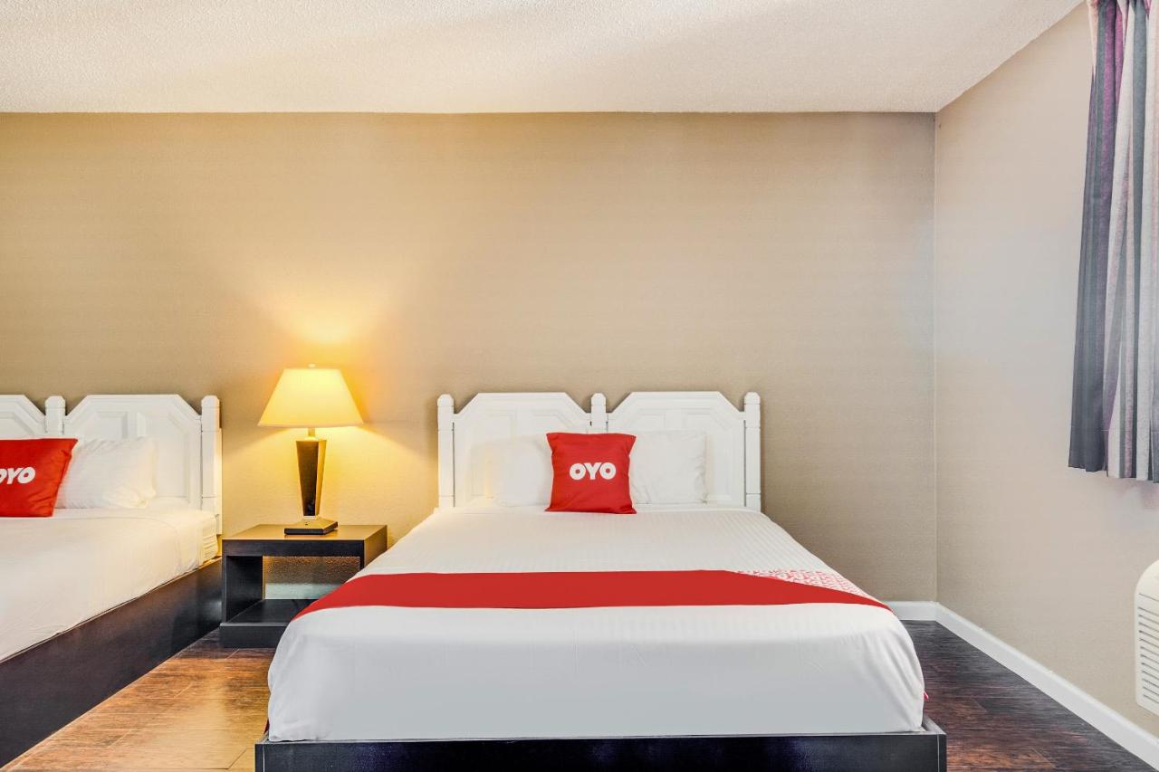 King Room at OYO Hotel Elk City OK Route 66