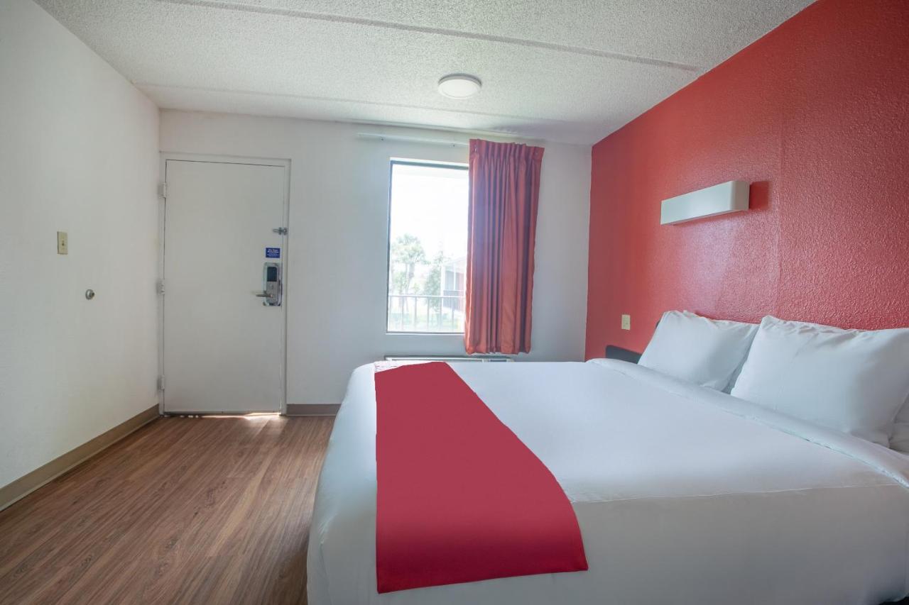 | OYO Hotel Lake Park/Valdosta I-75