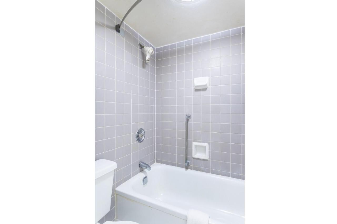 | OYO Hotel Sumter SC Downtown