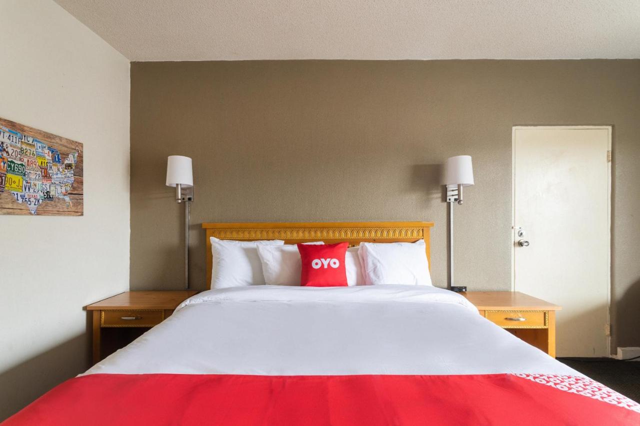 | OYO Hotel Sumter SC Downtown