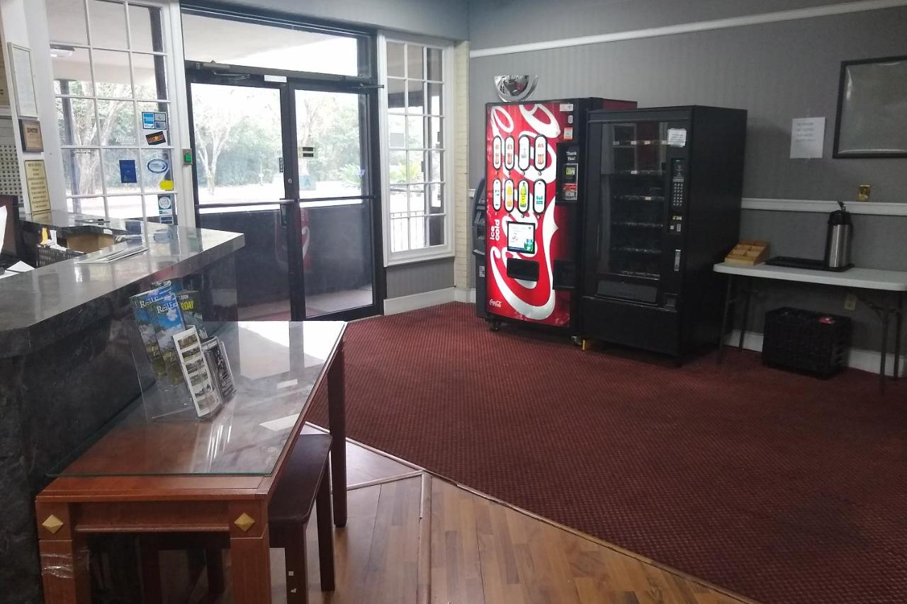 | OYO Hotel Sumter SC Downtown