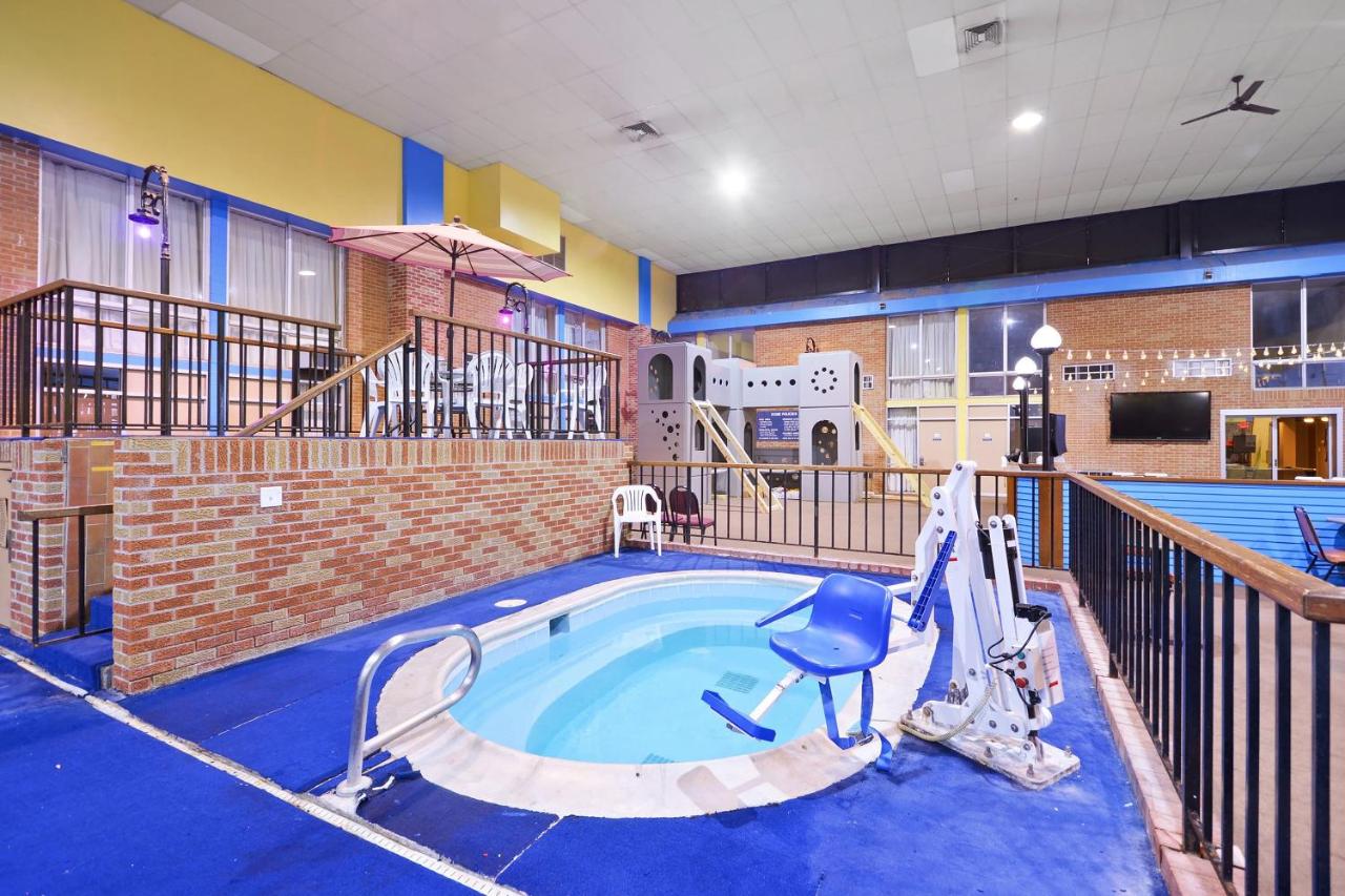 | OYO Hotel Goodland KS Hwy 24