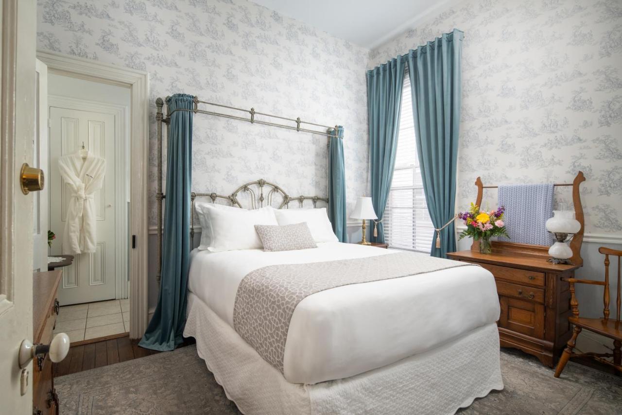| The Mason Cottage Downtown