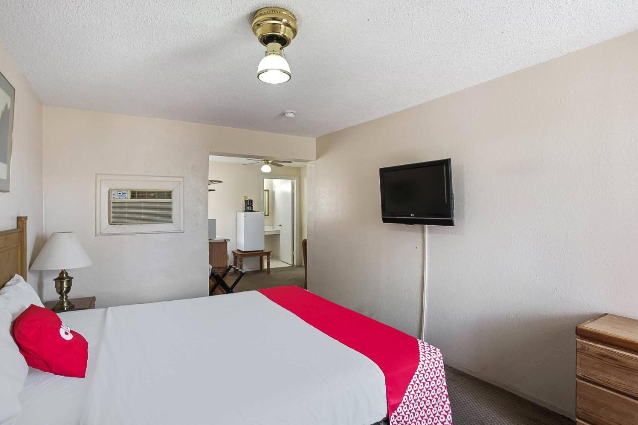  | OYO Hotel Yuma AZ - I-8 US-95