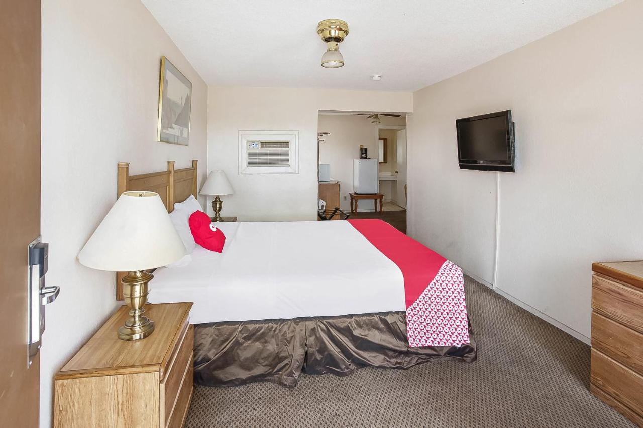  | OYO Hotel Yuma AZ - I-8 US-95