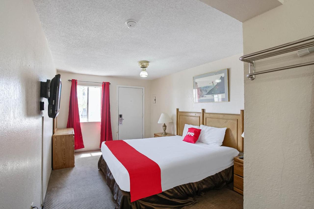  | OYO Hotel Yuma AZ - I-8 US-95