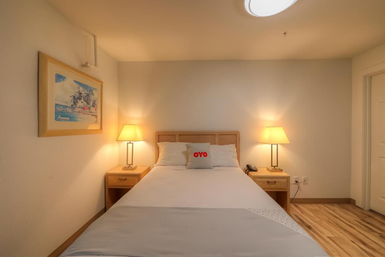 Double Room at Newport Inn By OYO - Hwy 101