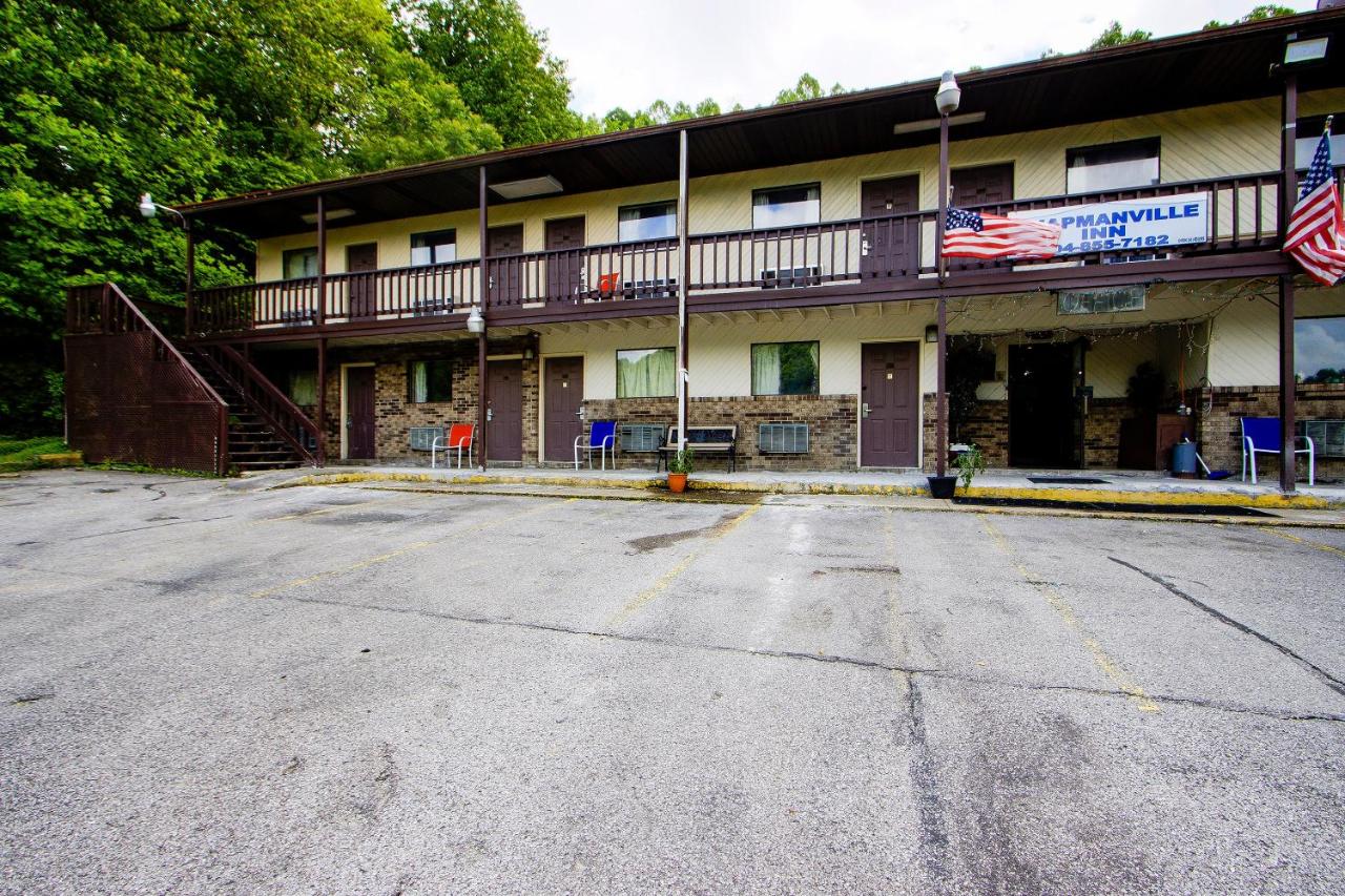 | OYO Hotel Chapmanville Inn, WV - Hwy 119