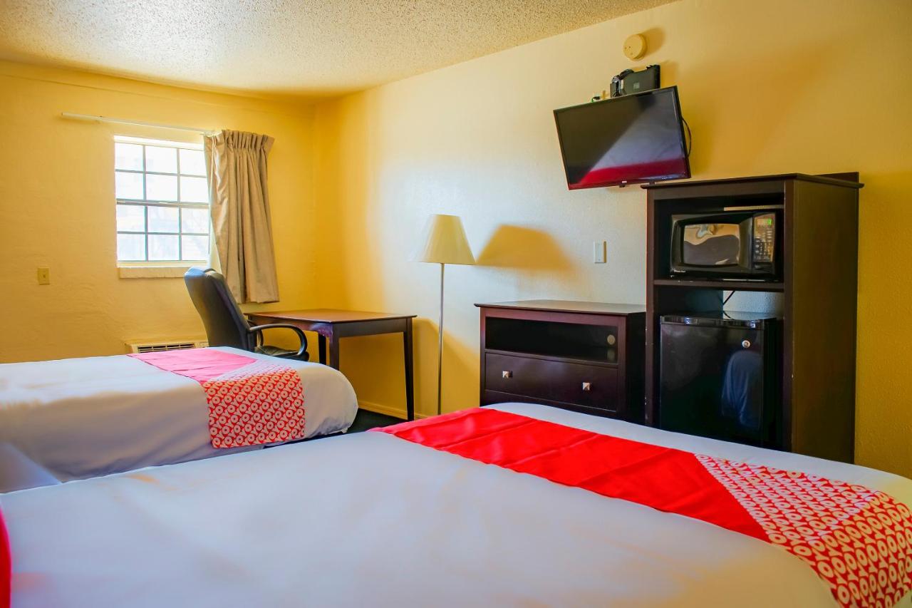 | OYO Hotel Duncan, OK - Hwy 81 Near Chisholm Casino