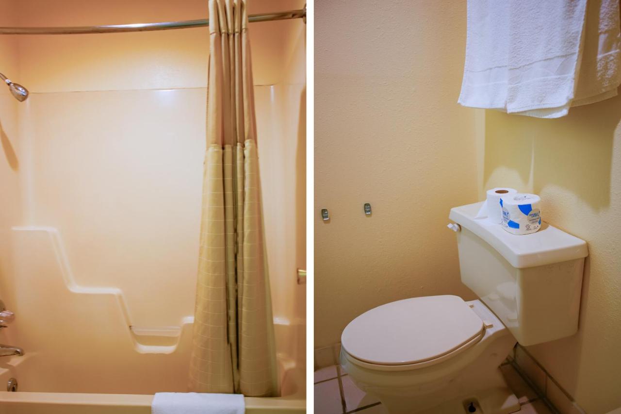 | OYO Hotel Duncan, OK - Hwy 81 Near Chisholm Casino