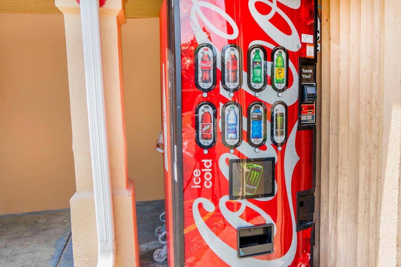 | OYO Hotel Opp AL, Floral Hwy