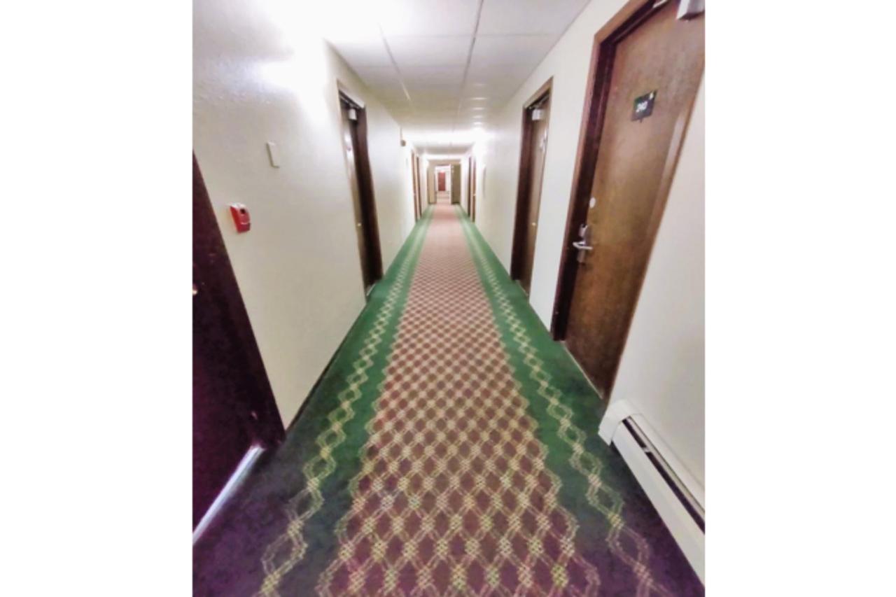 | OYO Hotel Staples MN, HWY 10 NW