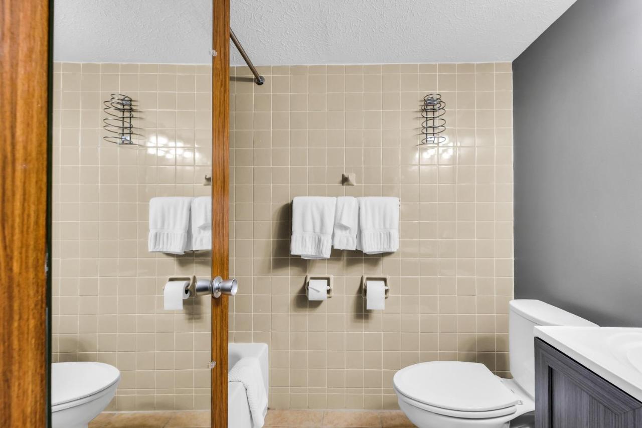 Queen Suite with Two Queen Beds at Eastland Suites Extended Stay Hotel & Conference Center