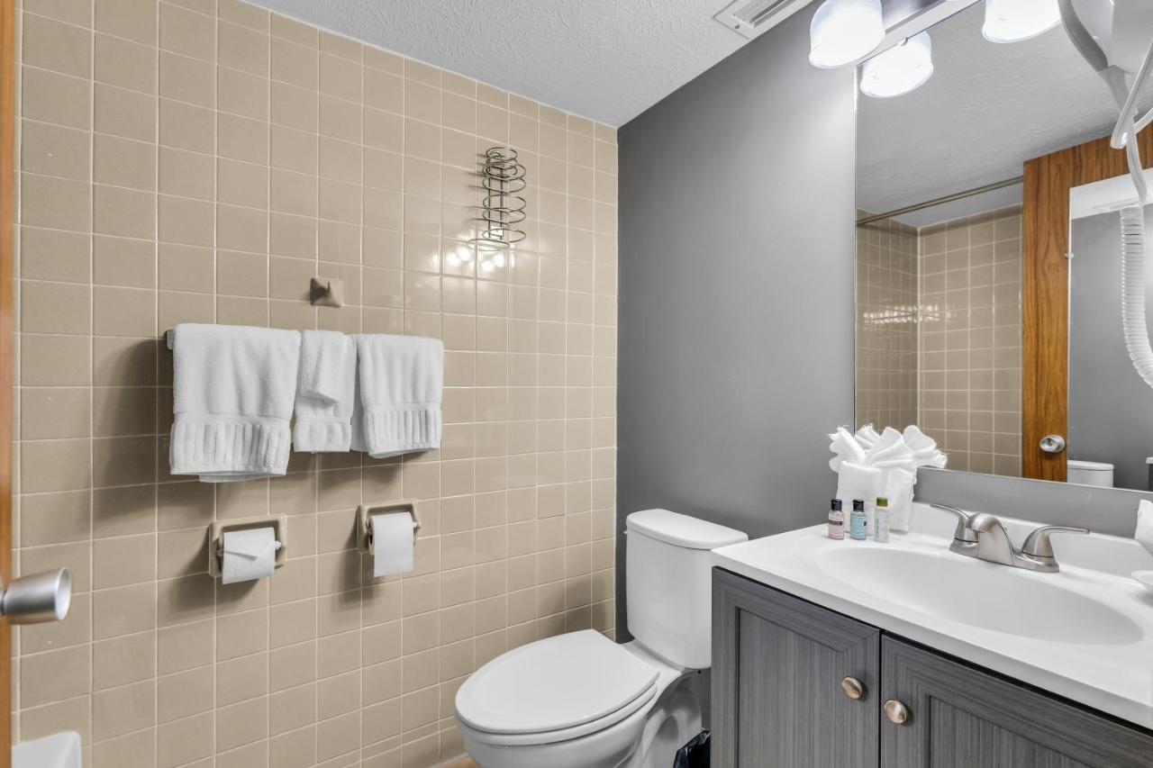 Queen Suite with Two Queen Beds at Eastland Suites Extended Stay Hotel & Conference Center